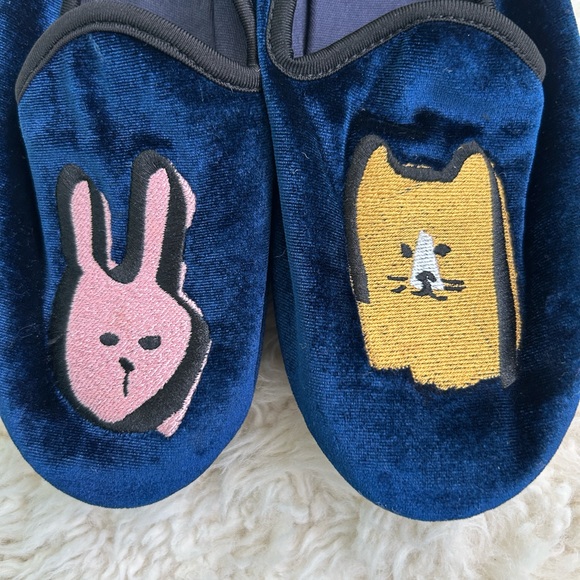 Native Malibu Blue Velvet Loafers with Embroidered rabbit and cat - Picture 4 of 4